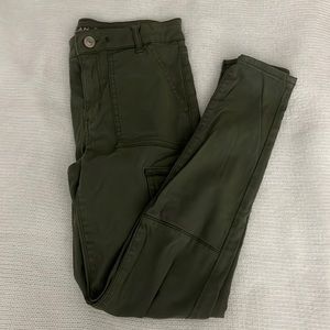 American Eagle Super Stretch Cargo Pants